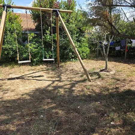 Сasa de vacaciones Nitedo- Maison Avec Jardin Et Terrasse - 200m Et Foret *